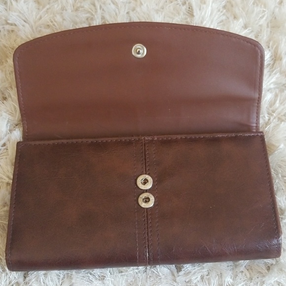 Kenneth Cole Reaction wallet. - Picture 2 of 7